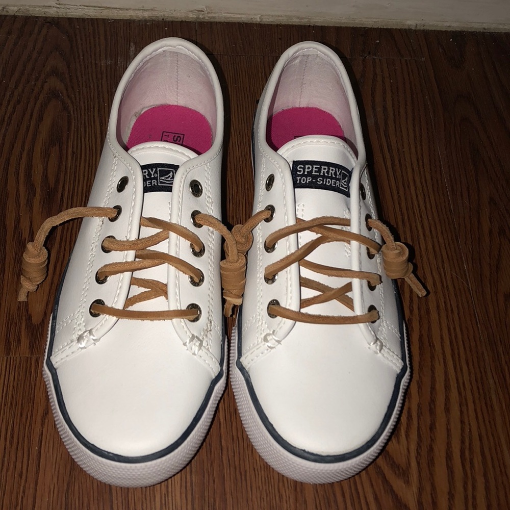 Speedy Seacoast (Girls size 2.5M)